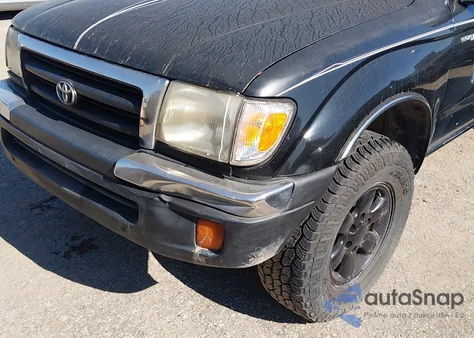 1998 Toyota Tacoma Prerunner V6 z USA, uszkodzony, nr VIN 4TASN92NXWZ119424